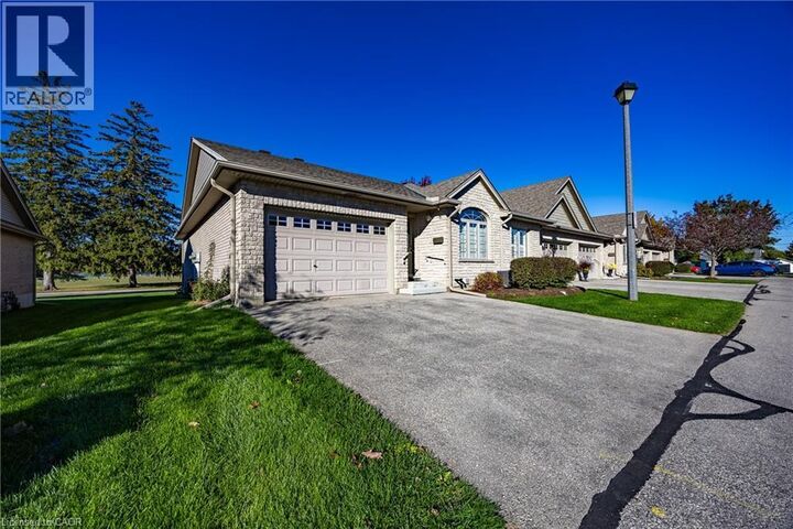 Property Photo: 510 Queensway West 5 ON N3Y 4R4