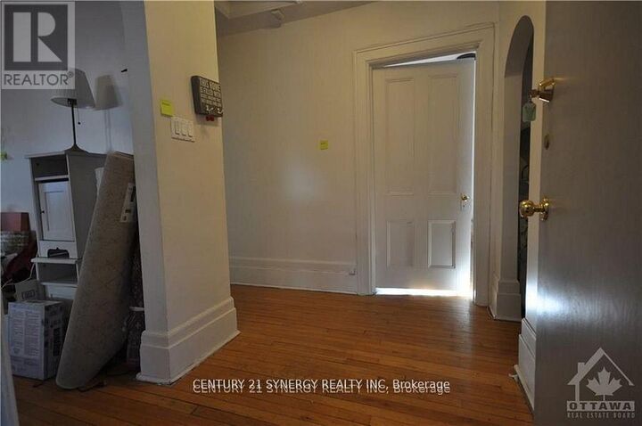 Photo de la propriété: 458 Maclaren Street 3 ON K1R 5K6