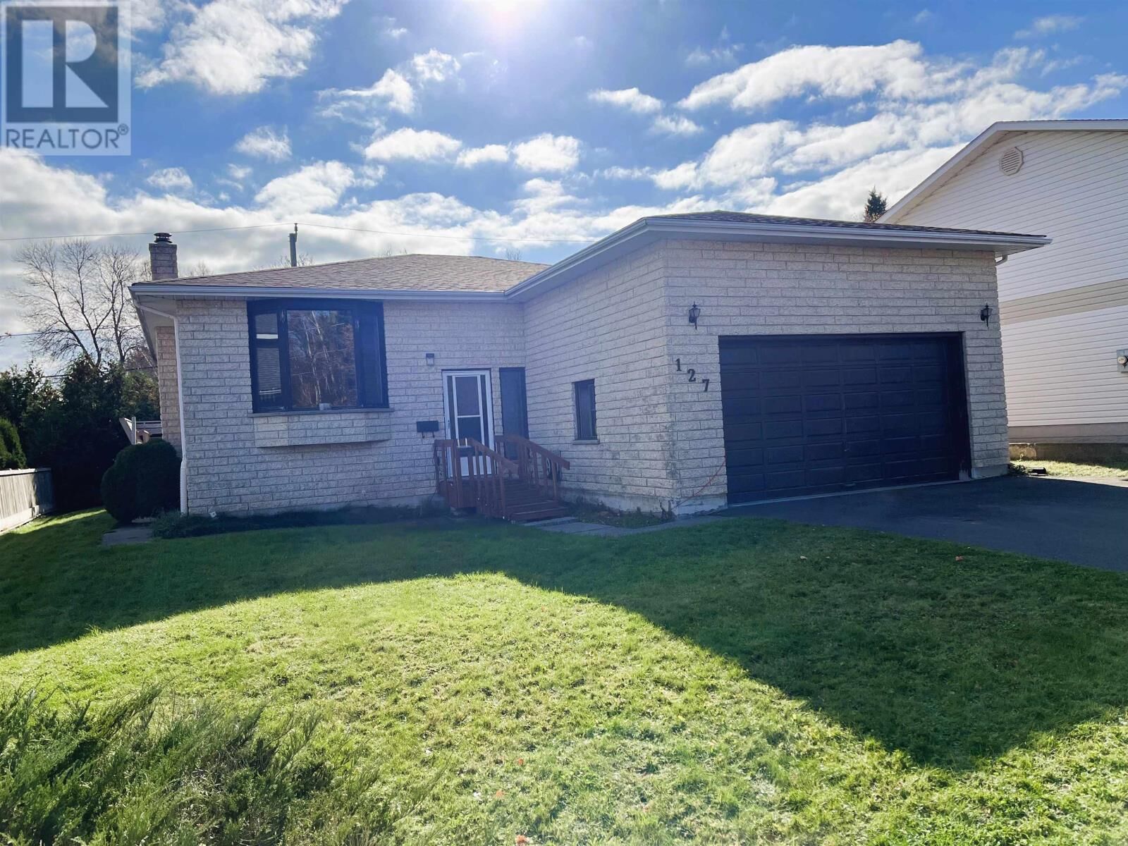 Property Photo: 127 Logan Ave ON P7A 7X8