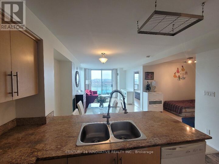 Property Photo: 8 Rosebank Drive Phf ON M1B 5Z3