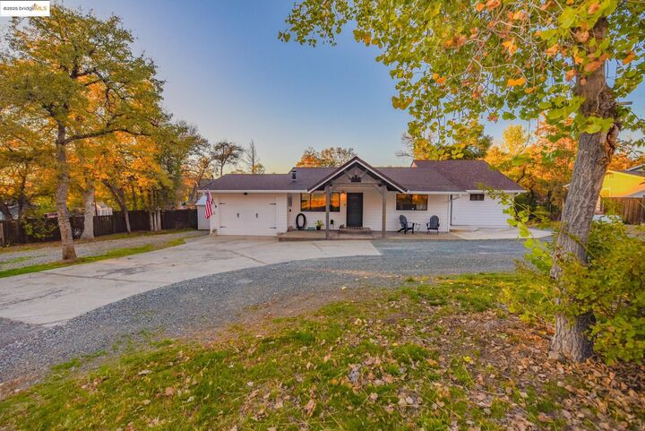 20636 Willow Springs Dr  Soulsbyville CA 95372 photo