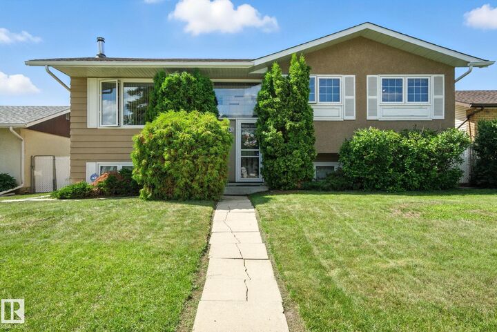 14936 81 Street NW  Edmonton AB T5C 1P5 photo