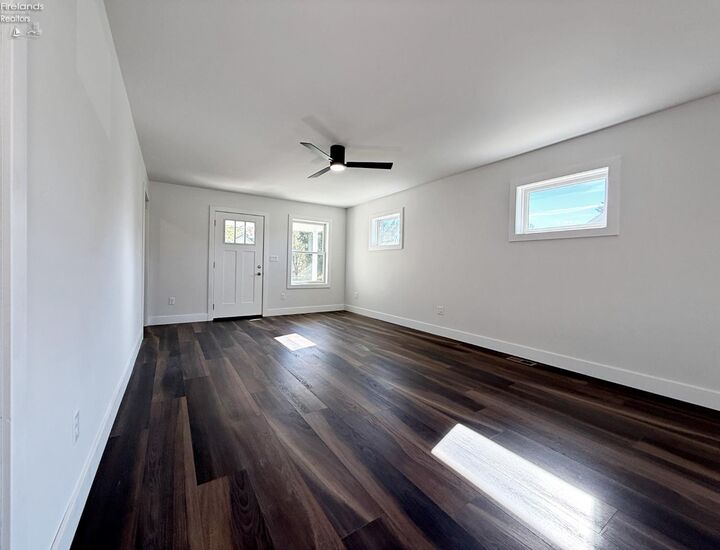 Property Photo: 91 Elwood Street OH 44883