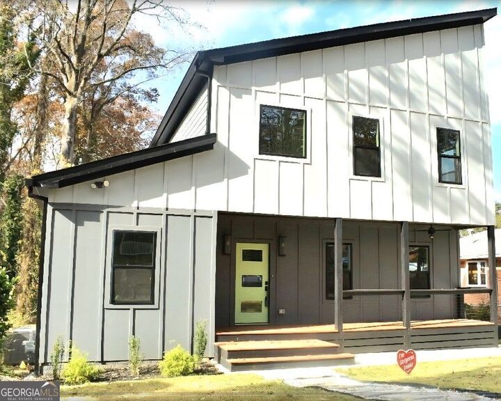 Property Photo:  665 Ferris Street SW  GA 30310 