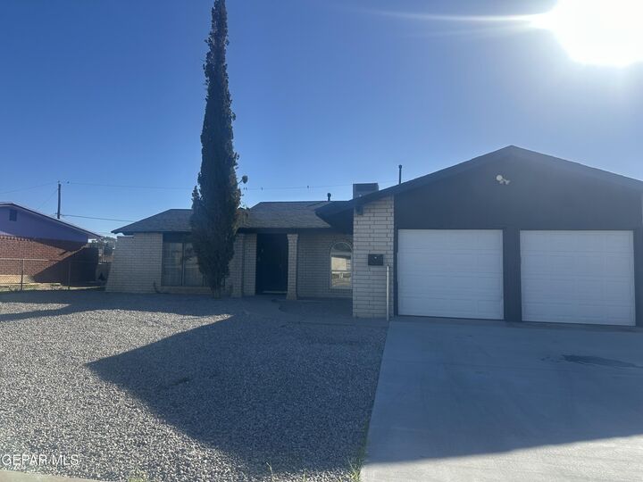 2412 Penwood Drive  El Paso TX 79935 photo