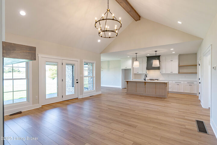 Property Photo: 144 Winners Cir KY 40065