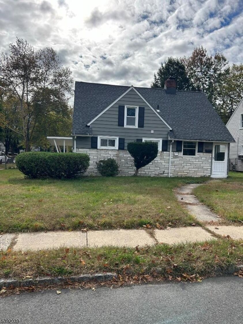 Property Photo: 316 Westfield Rd NJ 07076