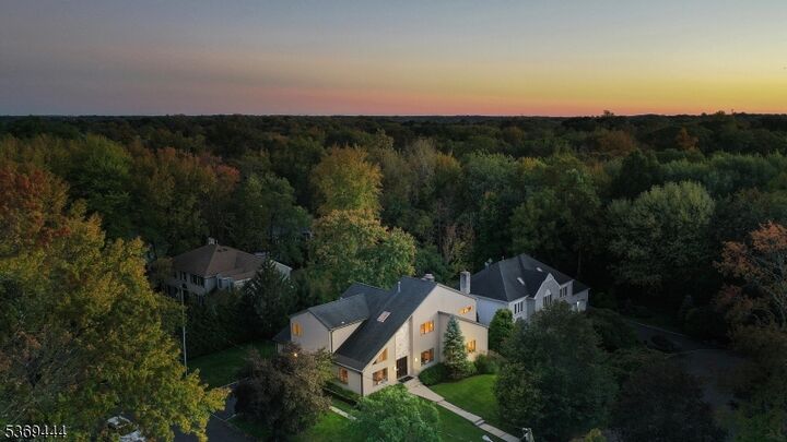 Property Photo: 2 Brookside Ct NJ 07076