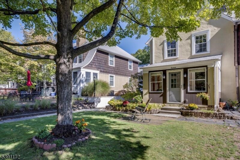 Property Photo:  13 Reading Ter  NJ 07410 