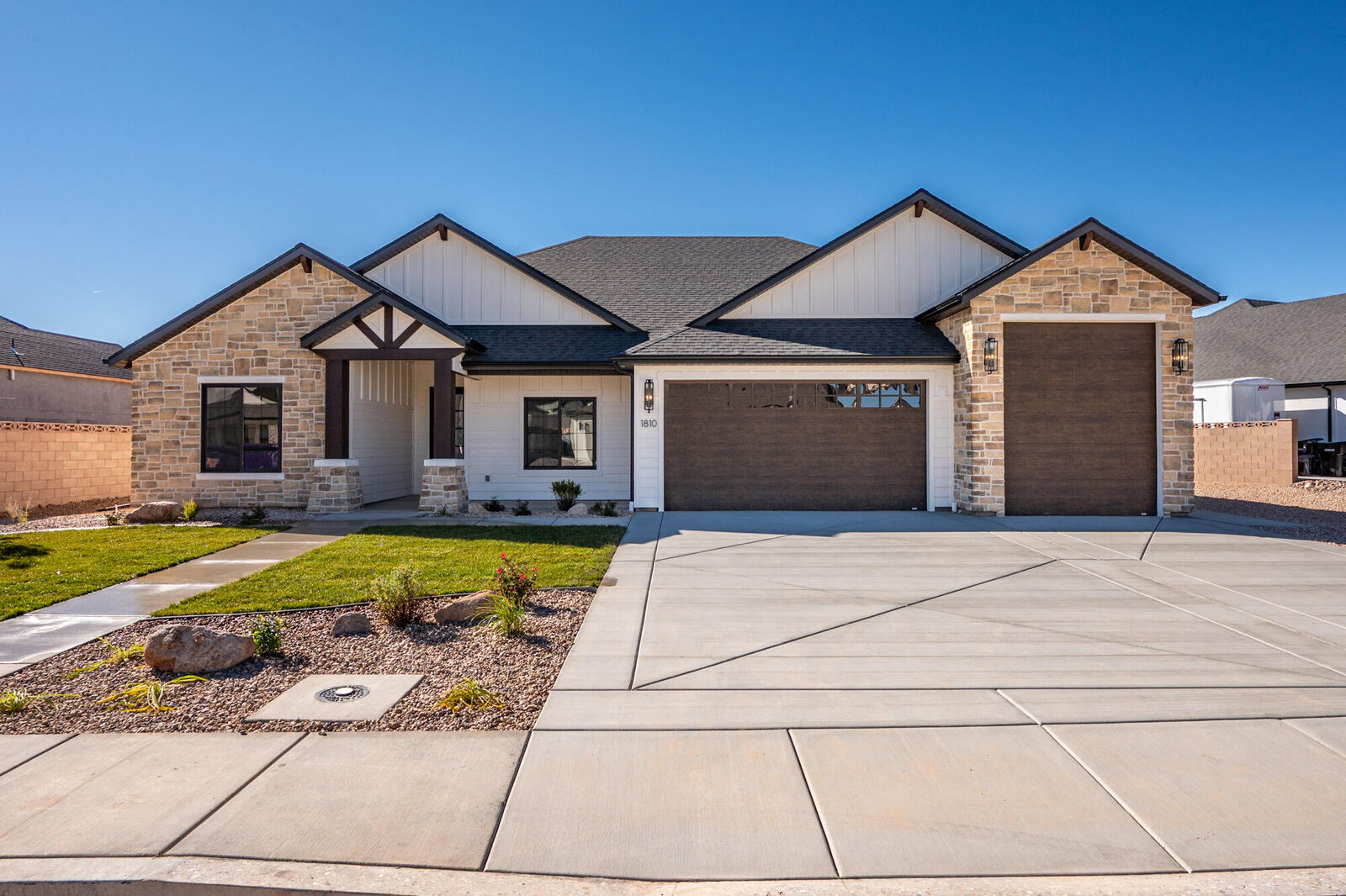 Property Photo:  1810 S Hidden Canyon Rd  UT 84720 