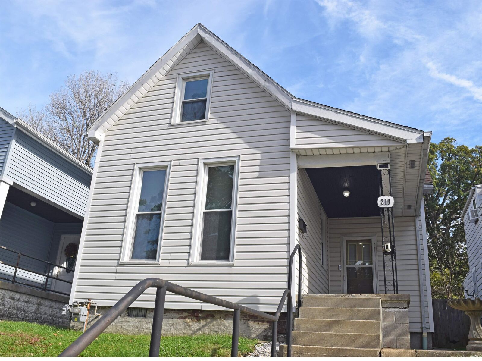 Property Photo: 210 Leslie Avenue IN 47712