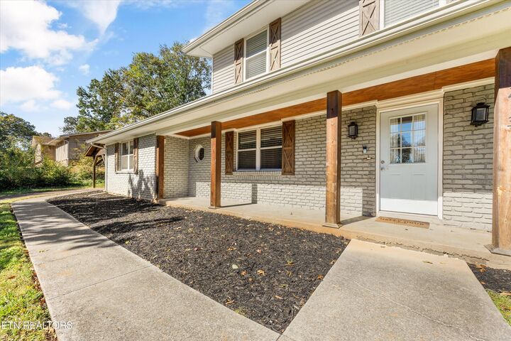 Property Photo: 5413 NW Smoky Trail Tr TN 37909