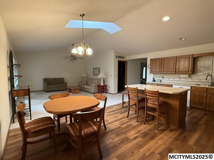 Property Photo:  380 S Yorktown Pike #21  IA 50401