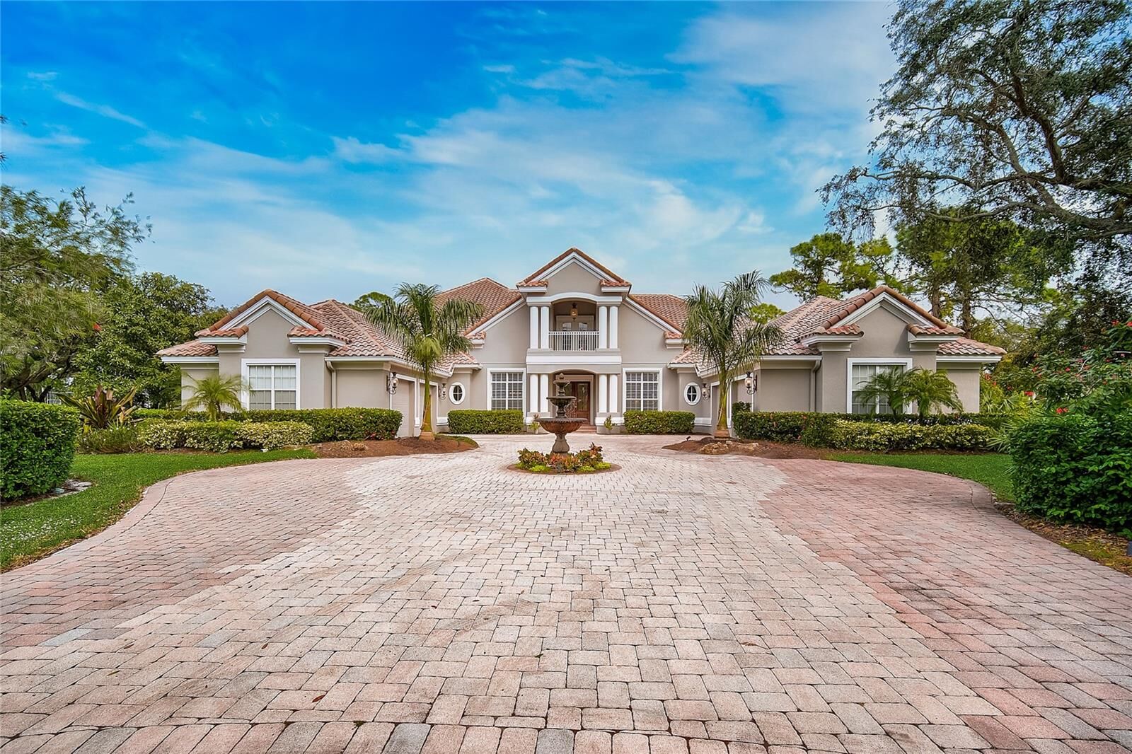 Property Photo: 854 Macewen Drive FL 34229