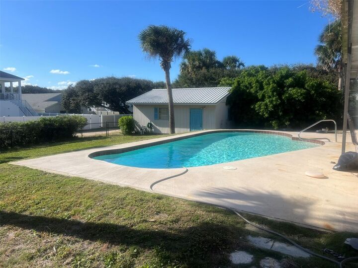 Property Photo: 1742 S Central Avenue FL 32136