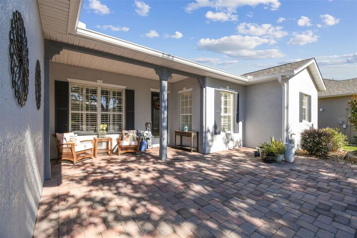 Property Photo: 722 Shorehaven Drive FL 34759