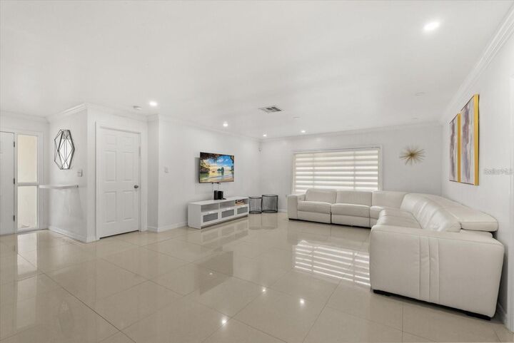 Property Photo: 8607 Sandberry Boulevard FL 32819