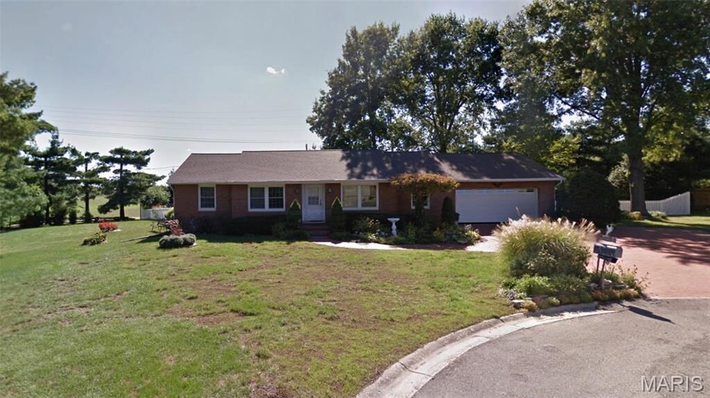 Property Photo:  560 Mallard Drive  IL 62024 