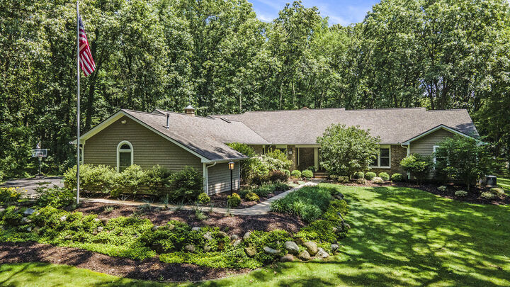 Property Photo:  100 Alto Relievo Way  MI 49068