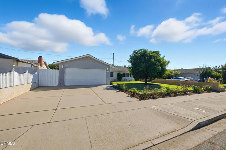 Property Photo:  1366 Lark Avenue  CA 93003 