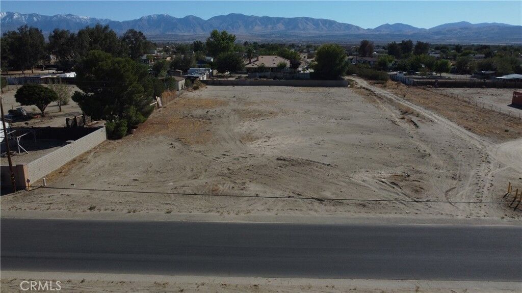 Property Photo: 112 E/Cor Avenue CA 93543