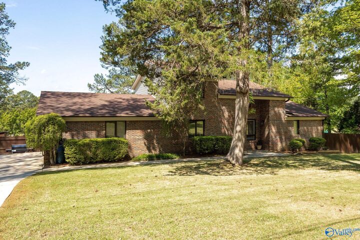 Property Photo:  4311 Indian Hills Road  AL 35603
