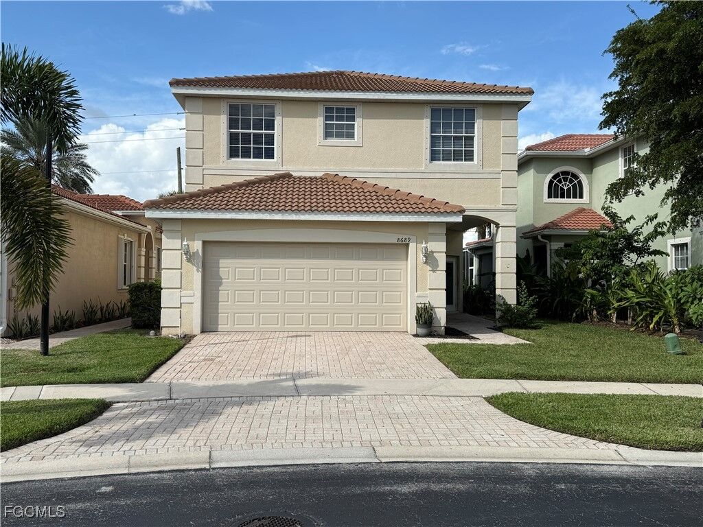 Property Photo: 8689 Spring Mountain Way FL 33908