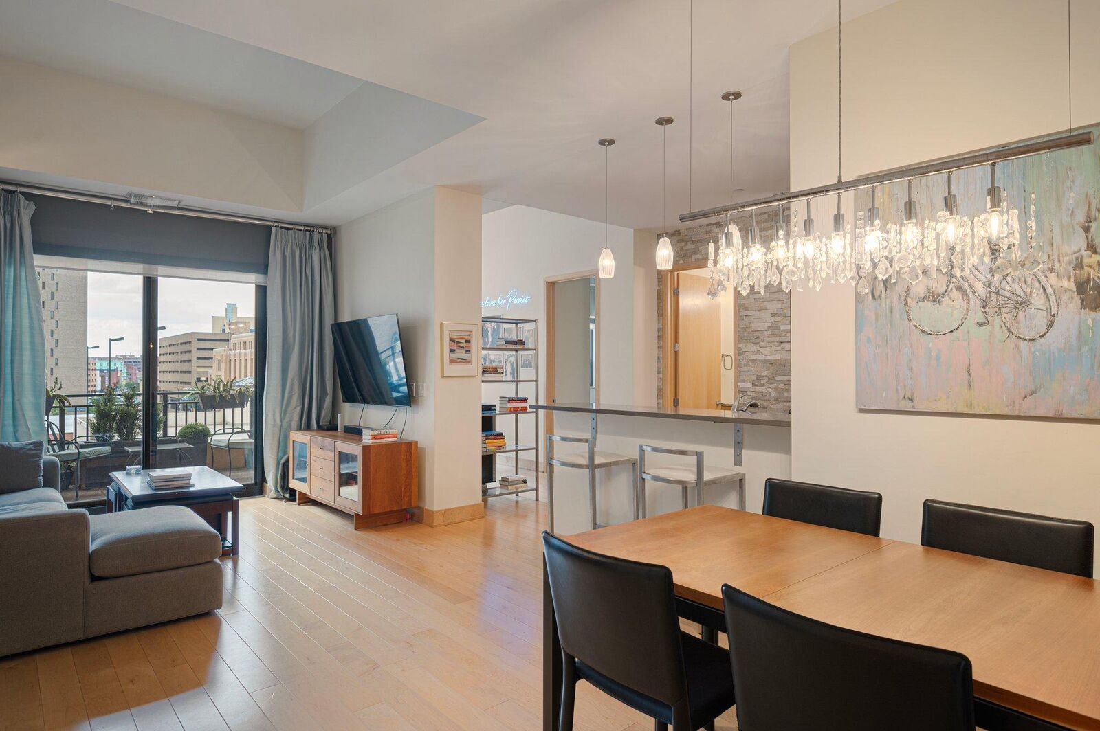 Property Photo: 100 3rd Avenue S 406 MN 55401