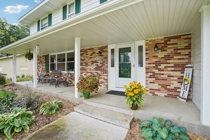 Property Photo: 1448 Windemere Drive NE MN 55421