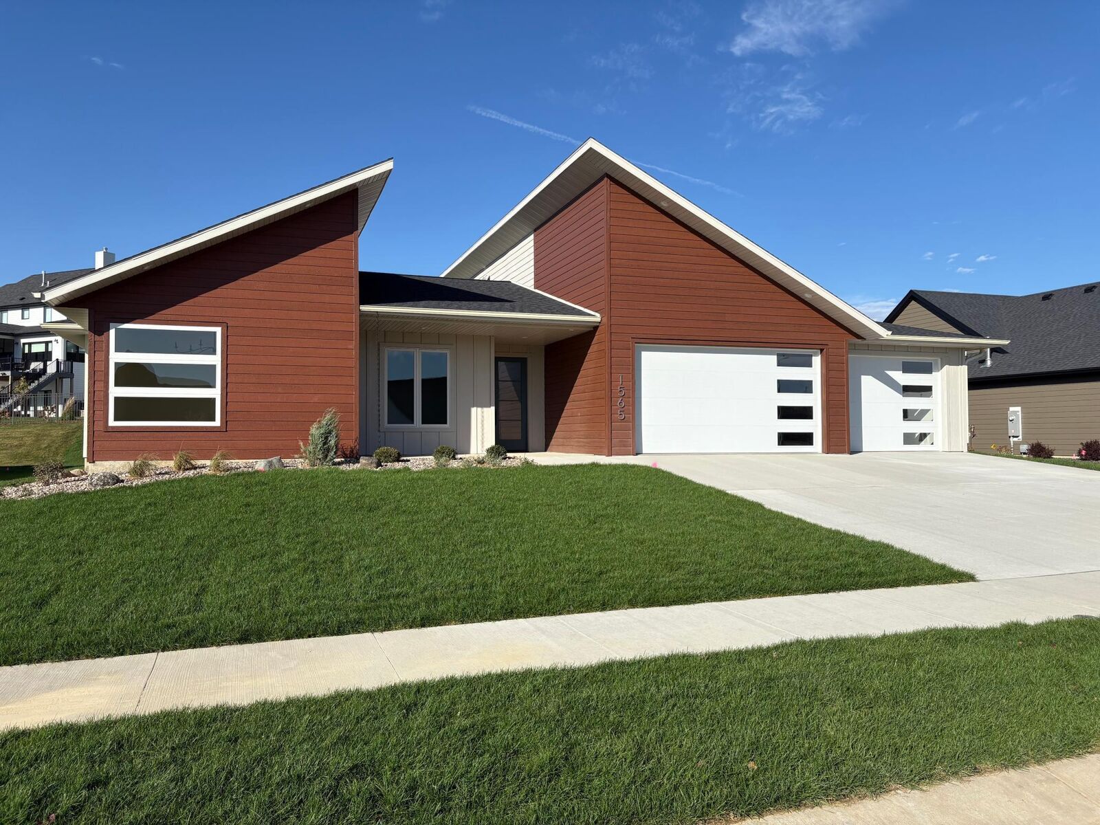 Property Photo:  1565 Shannon Oaks Boulevard NE  MN 55906