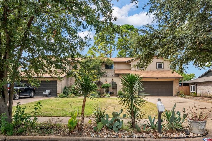 1717 Lakewood Boulevard  Euless TX 76039 photo