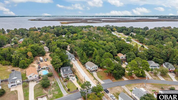 Property Photo:  412 Colington Drive  NC 27948 