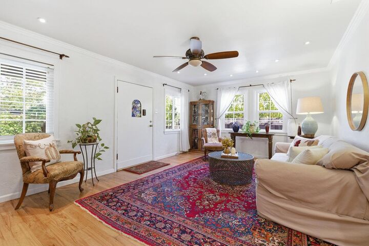 Property Photo:  386 Larmier  CA 93022