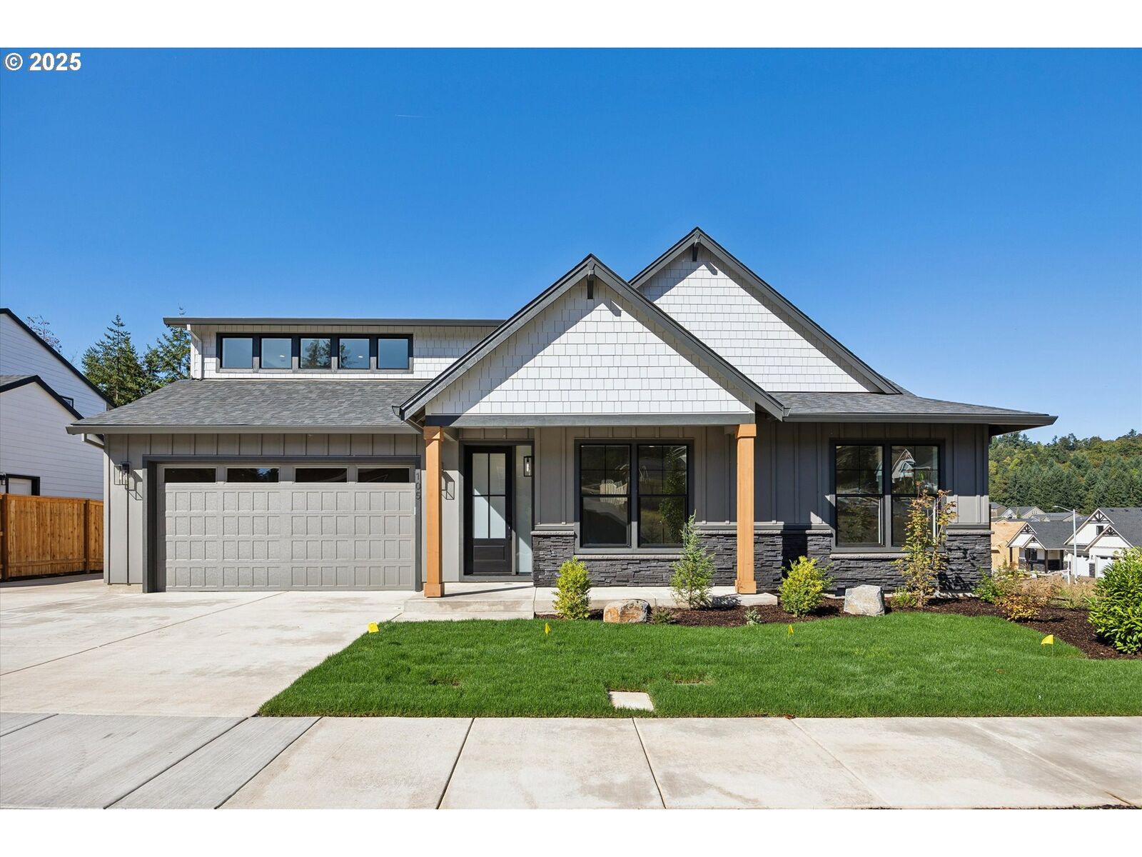 Property Photo:  105 Wild Duck Run NE  OR 97381 