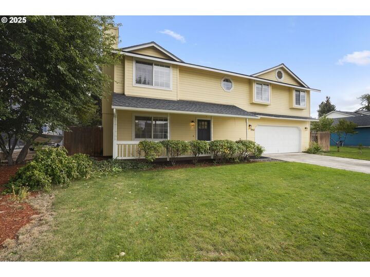 Property Photo: 1950 NW Ivy Pl OR 97756