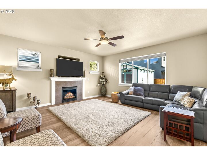 Property Photo: 52702 NE Porter Ln OR 97056