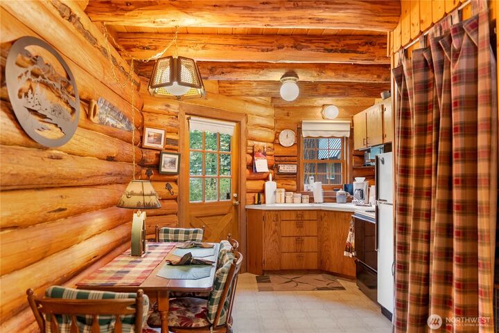 Property Photo: 26 Mercer Road WA 98833