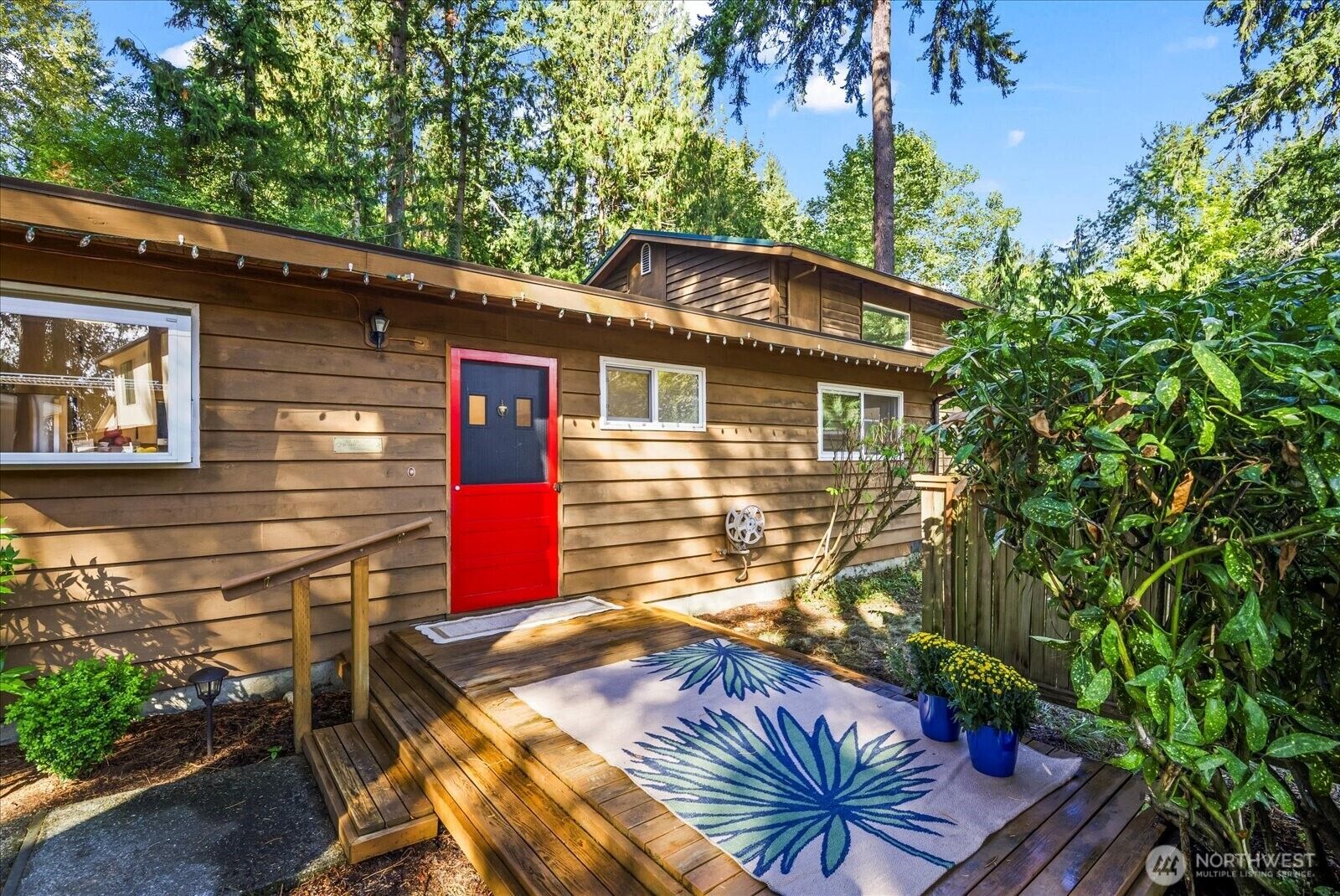 Property Photo:  1910  220th Avenue SE  WA 98075 