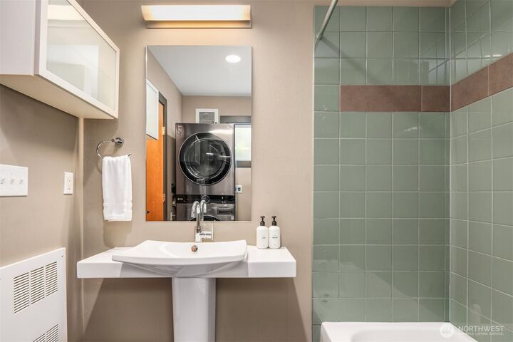 Property Photo: 556 Highland Drive WA 98109