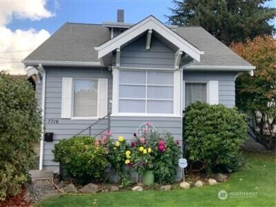 7716  13th Avenue SW  Seattle WA 98106 photo