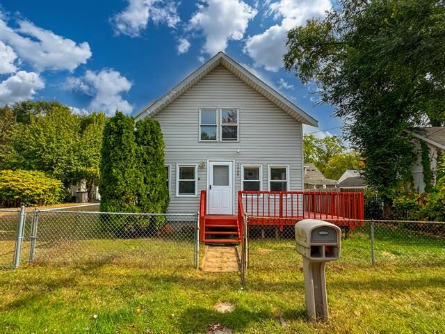 Property Photo: 2329 Fordham Street MI 48320