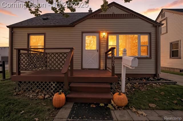 12320 Syracuse Street  Taylor MI 48180 photo