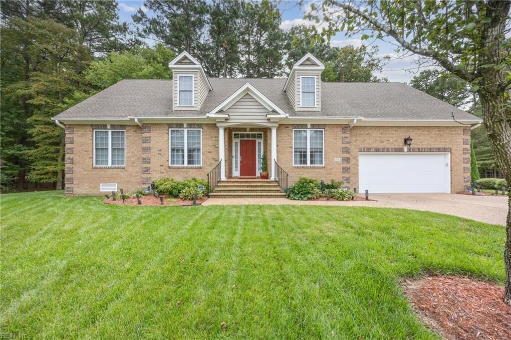 Property Photo: 119 Collington Rn VA 23693