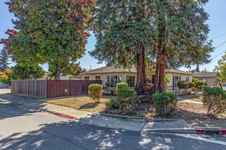 Property Photo: 502 Macarthur Avenue CA 95128