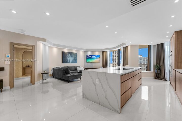Property Photo: 20191 E Country Club Dr 1603 FL 33180