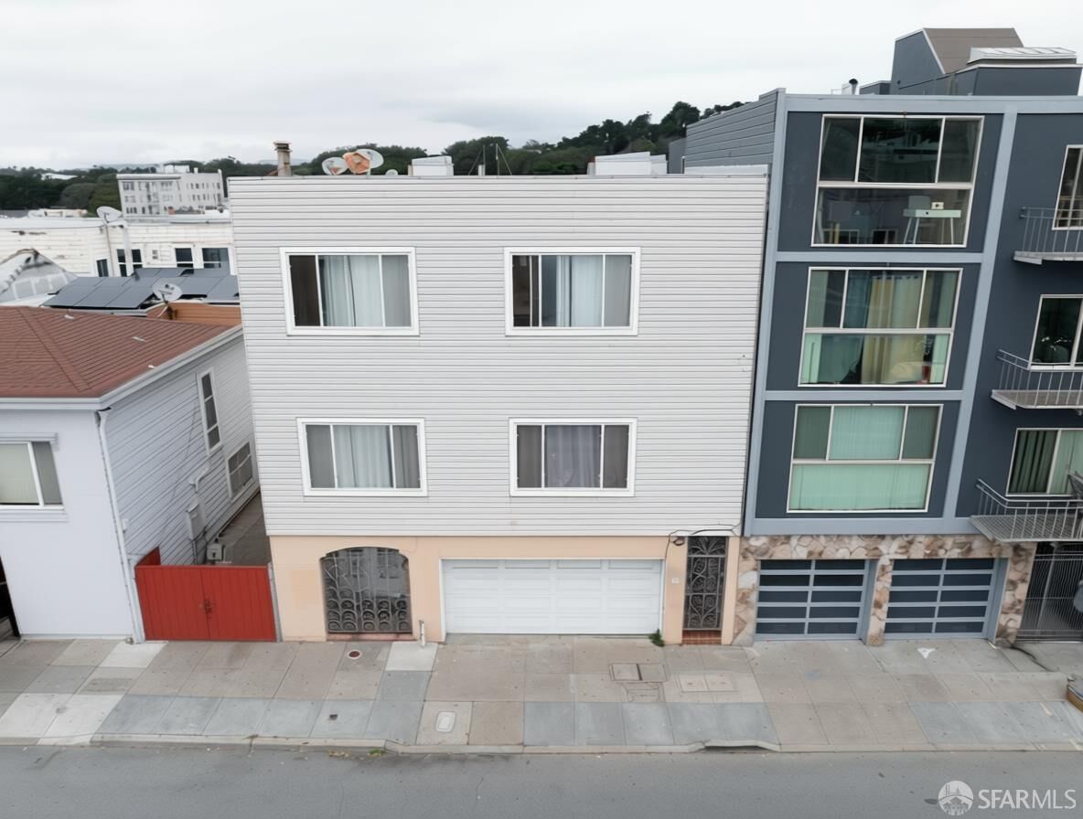 Property Photo:  1346 Judah Street  CA 94122 
