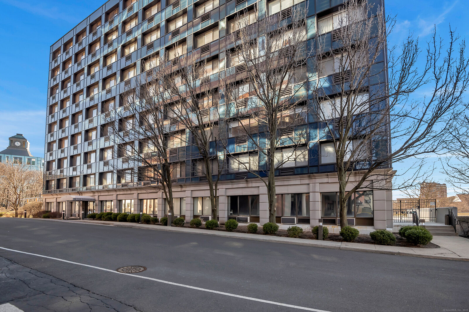 Property Photo:  300 Broad Street 803  CT 06902