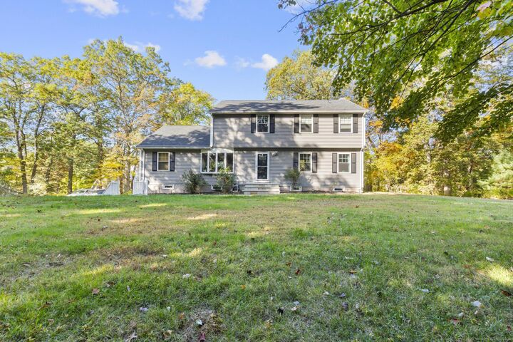 Property Photo:  400 Old Day Hill Road  CT 06095