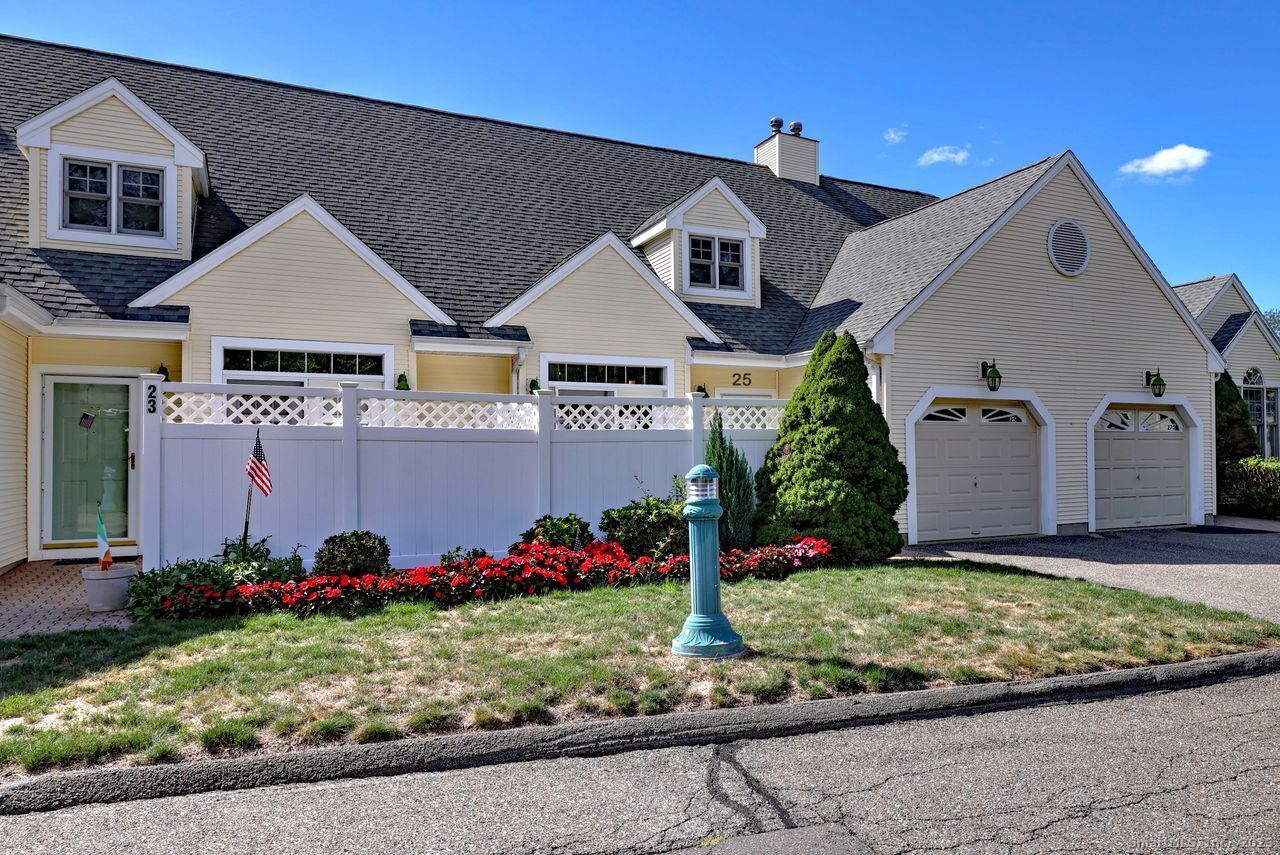 Property Photo: 25 Southwick Court North 25 CT 06461