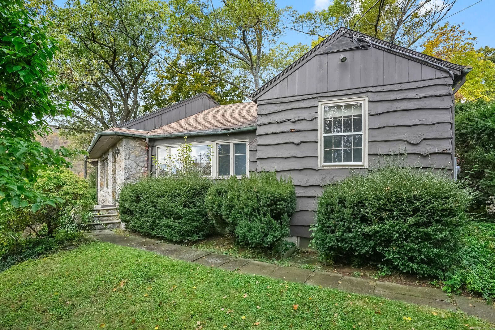 Property Photo:  4 Beachside Drive  CT 06776